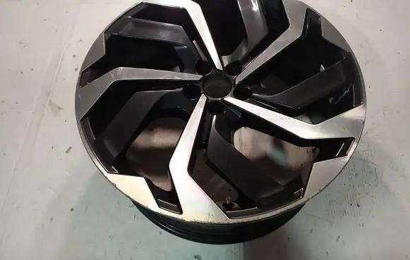 Audi e-tron R21 alloy rim 4KE601025A K101D0T