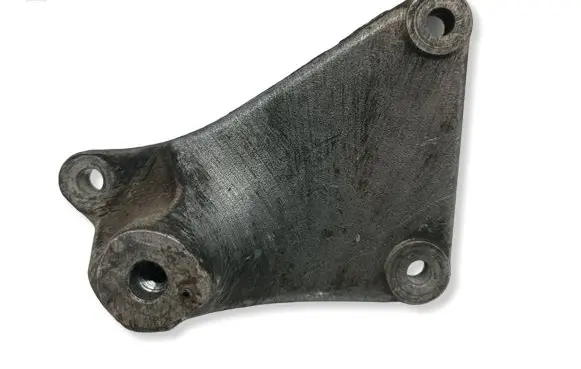Mercedes-Benz A W168 Engine mounting bracket A6682230104 6682230104