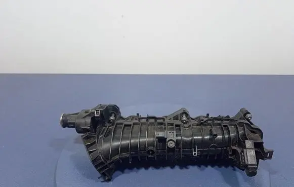 BMW 7 F01 F02 F03 F04 Intake manifold 7807991