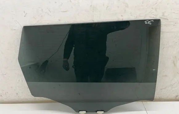 Nissan X-Trail T33 Rear door window glass