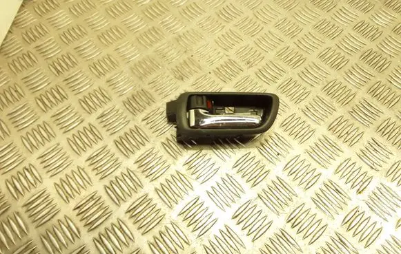 Toyota Corolla Verso E121 Rear door interior handle 692060F010