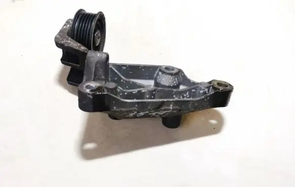 Ford Mondeo Mk III Engine mounting bracket xs7e10039ba