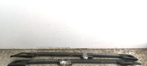 Nissan Pathfinder R51 Roof bar rail