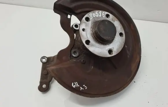 Audi A3 S3 8P Rear wheel hub 1K0435AB
