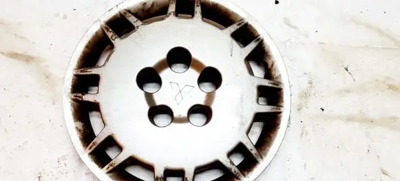 Mitsubishi Space Wagon R15 wheel hub/cap/trim mr316166
