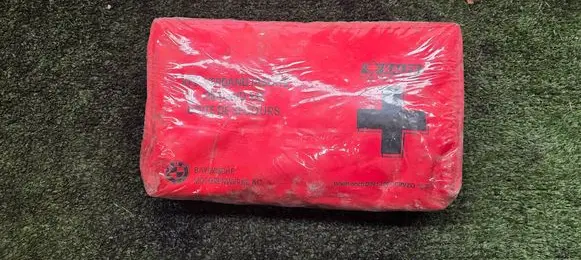 BMW 3 E90 E91 First aid kit 13164