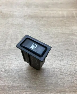Toyota Avensis T250 Fuel tank opening switch 156795