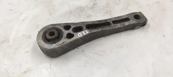Audi A4 S4 B6 8E 8H Engine mounting bracket AC47100 001779V