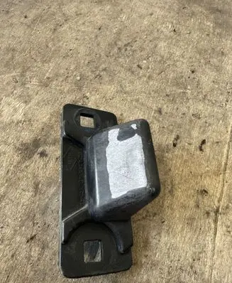 Renault Master III Sliding door middle rail 824766422R