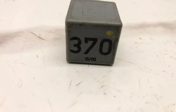 Audi A4 S4 B8 8K Other relay 8D0951253
