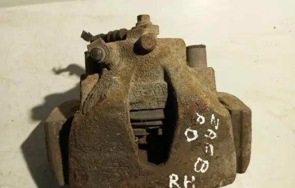 Opel Zafira B Front brake caliper