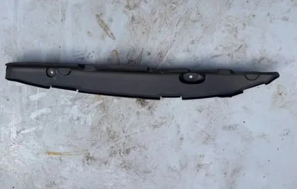 Audi A3 S3 8V Fender end trim 8V0821112C