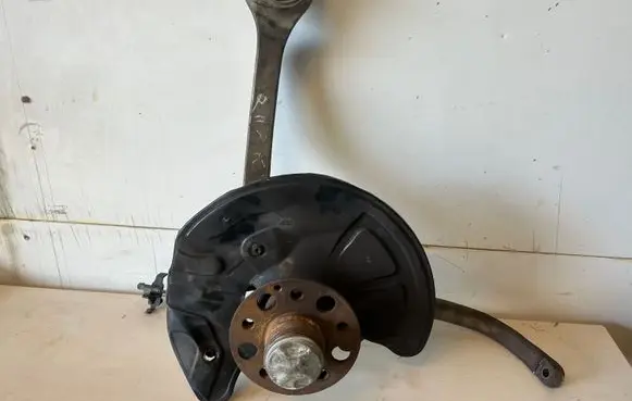 Mercedes-Benz E W211 Front wheel hub spindle knuckle