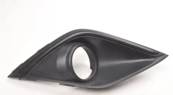 Mitsubishi Outlander Front fog light trim/grill 6400H702