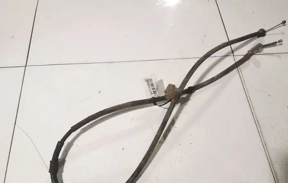 Nissan Qashqai Handbrake/parking brake wiring cable 