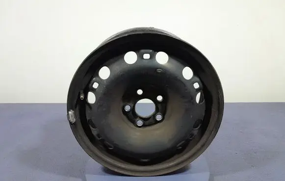 Skoda Rapid (NH) R18 forged rim