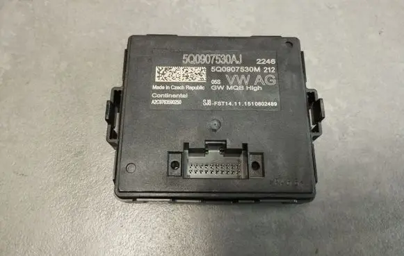Volkswagen Golf VII Gateway control module 5Q0907530AJ 5Q0907530M
