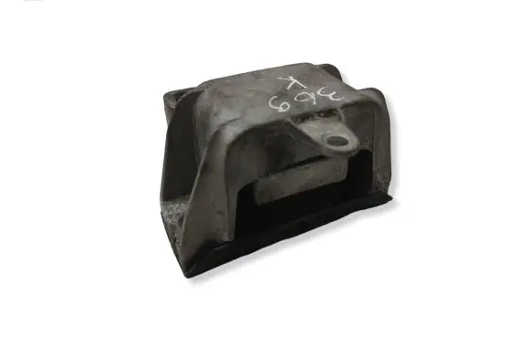 Volkswagen Golf IV Engine mount bracket 