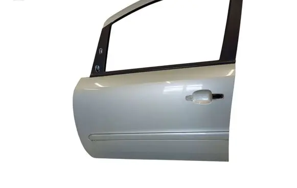 Opel Zafira B Front door