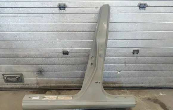 Toyota Corolla E120 E130 Other body part 6131202050