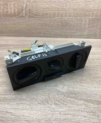 Volkswagen Golf IV Climate control unit 1J0819045F 1J0819147 659697R
