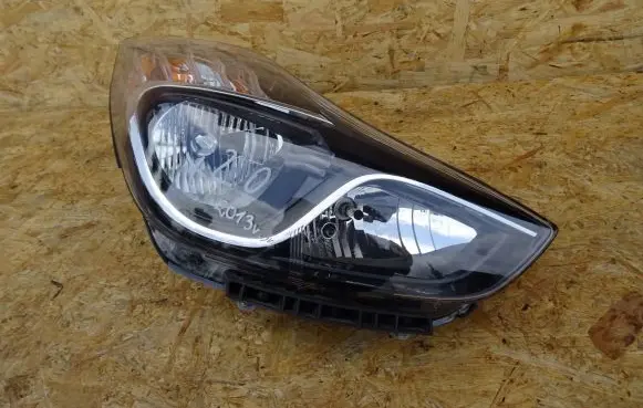 Hyundai ix20 Headlight/headlamp