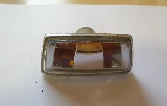 Opel Insignia A Front fender indicator light 13252455 13252456