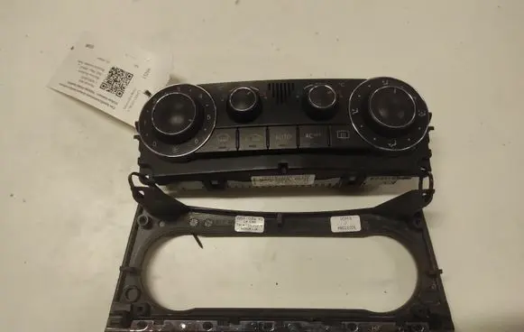 Mercedes-Benz C W203 Climate control unit A2038301785 9140010525 E053641