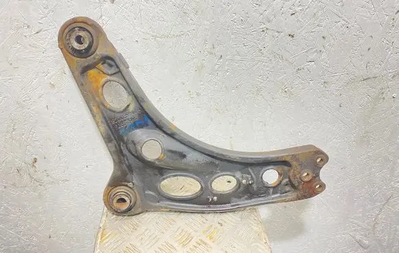 Renault Trafic III (X82) Front lower control arm/wishbone 8200395034 93853465