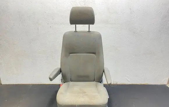 Volkswagen Transporter - Caravelle T5 Front driver seat 7H0881303E 152095