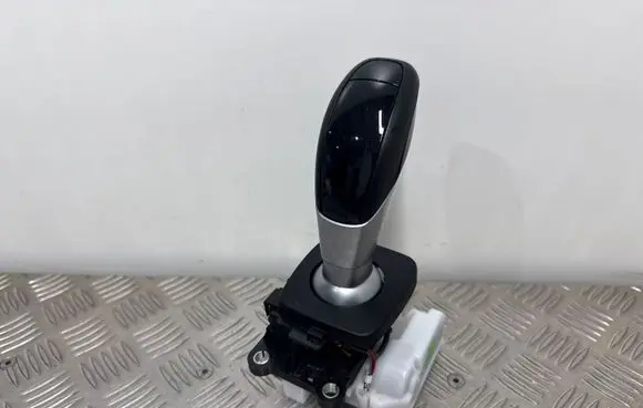 Alfa Romeo Stelvio Gear shifter/selector 1561325970