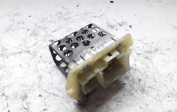 Chrysler Voyager Heater blower fan relay 