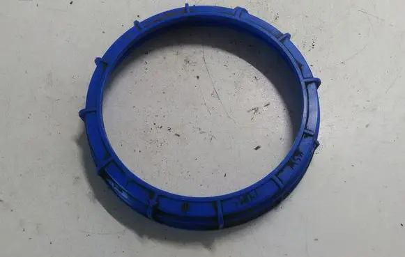 Toyota Verso In tank fuel pump screw locking ring/nut 
