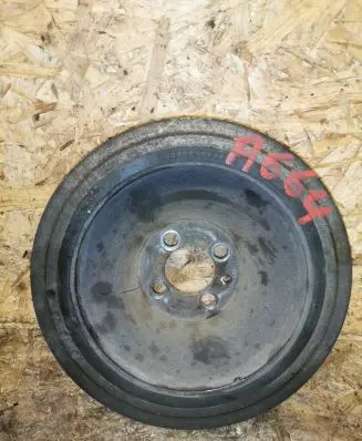 Opel Astra H Crankshaft pulley 55210310