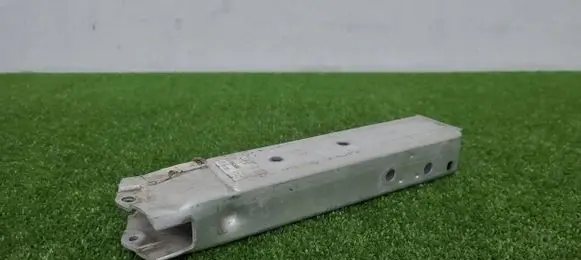 BMW 1 F20 F21 Radiator support slam panel bracket 10031013