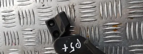 Engine bonnet (hood) release handle
