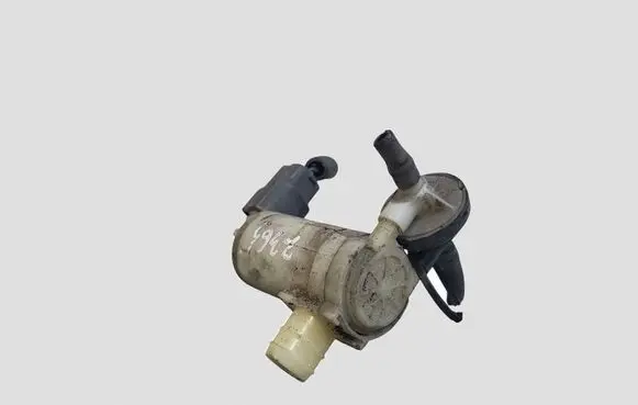 Nissan Murano Z50 Windscreen/windshield washer pump 2224650A