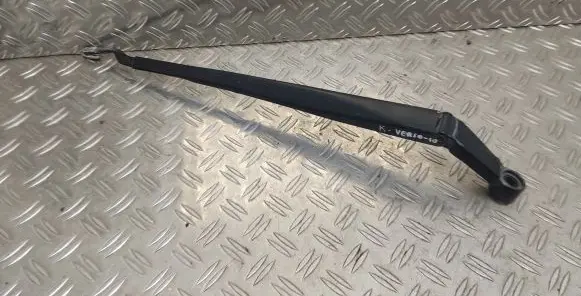 Toyota Verso Front wiper blade arm