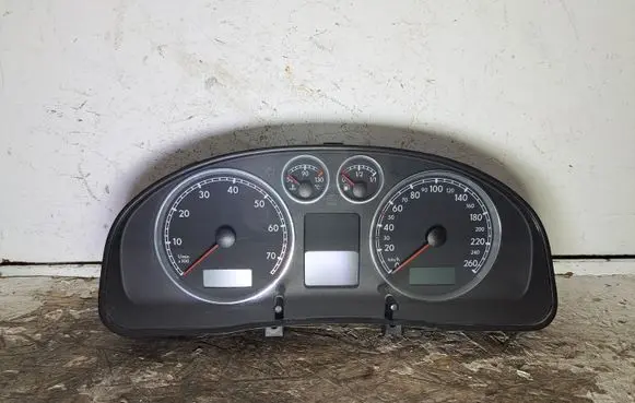 Volkswagen PASSAT B5.5 Speedometer (instrument cluster) 3B0920829 110080198011