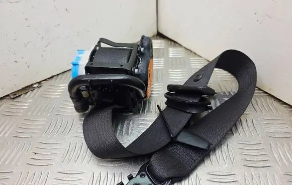 Opel Insignia A Front seatbelt 20951975
