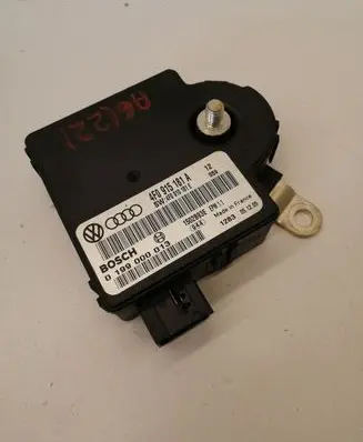 Audi A6 S6 C6 4F Power management control unit 4F0915181A 4F0910181E