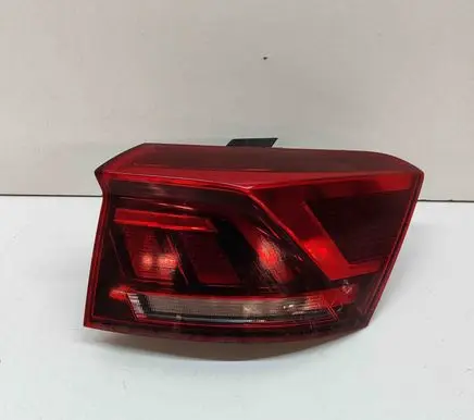 Volkswagen T-Roc Rear/tail lights 2GA945096D