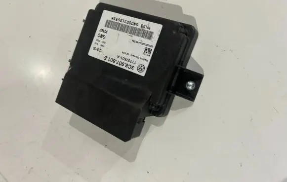 Volkswagen PASSAT B6 Hand brake control module 3C8907801E 17767601A GN00091869X