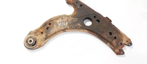 Skoda Octavia Mk1 (1U) Front lower control arm/wishbone