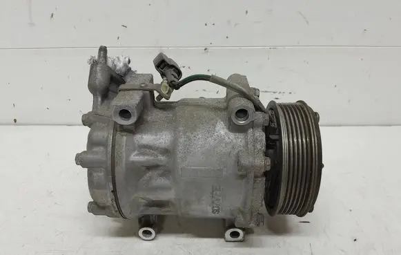 Volvo V60 Air conditioning (A/C) compressor (pump) 31348213