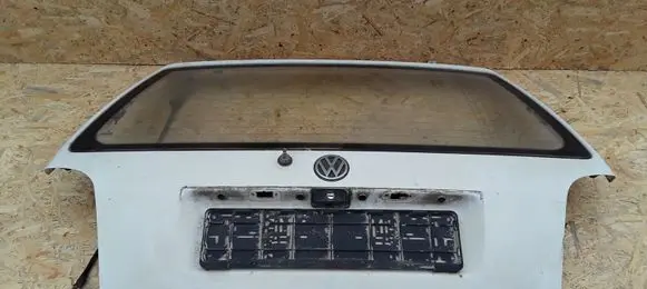 Volkswagen Golf III Tailgate/trunk/boot lid E143R001057
