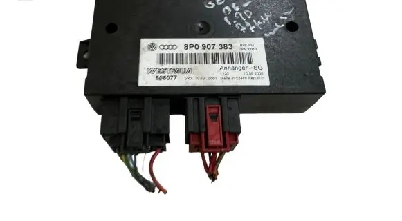 Skoda Octavia Mk2 (1Z) Tow bar trailer control unit/module 8P0907383 506077