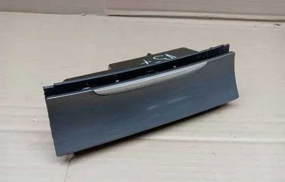 Volkswagen PASSAT B7 Ashtray (front) 3C0863284K