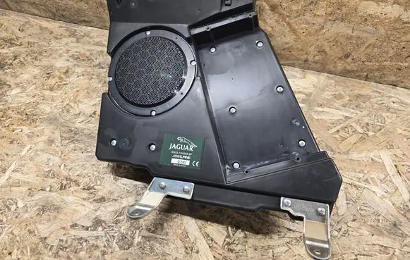 Jaguar XK - XKR Subwoofer speaker 6W8319A068BF
