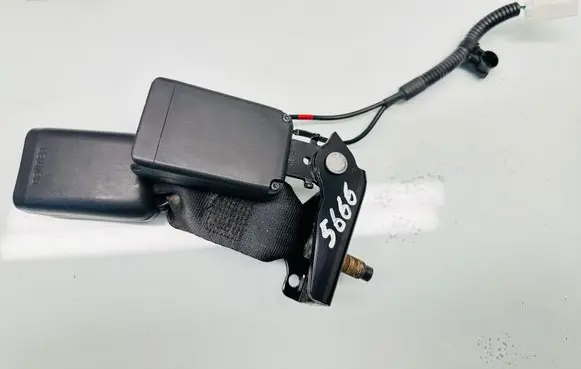 KIA Optima Rear seatbelt buckle 8983004200